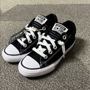Converse All Star Black and White Low Tops Size 13 NWT